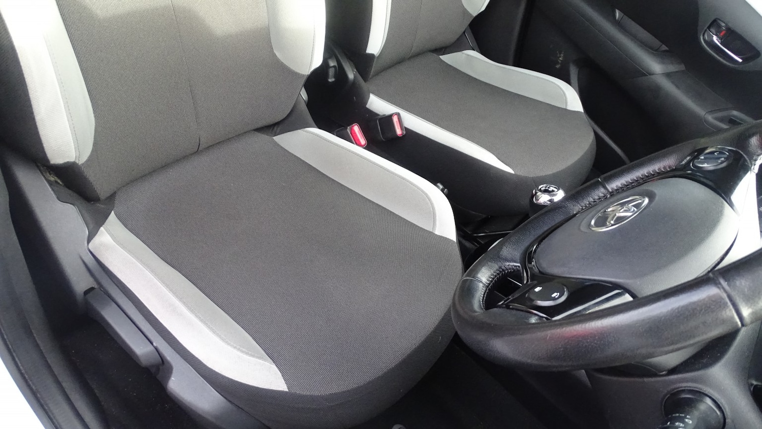 Used Toyota AYGO 2017 for sale - 76836962: Photo 18