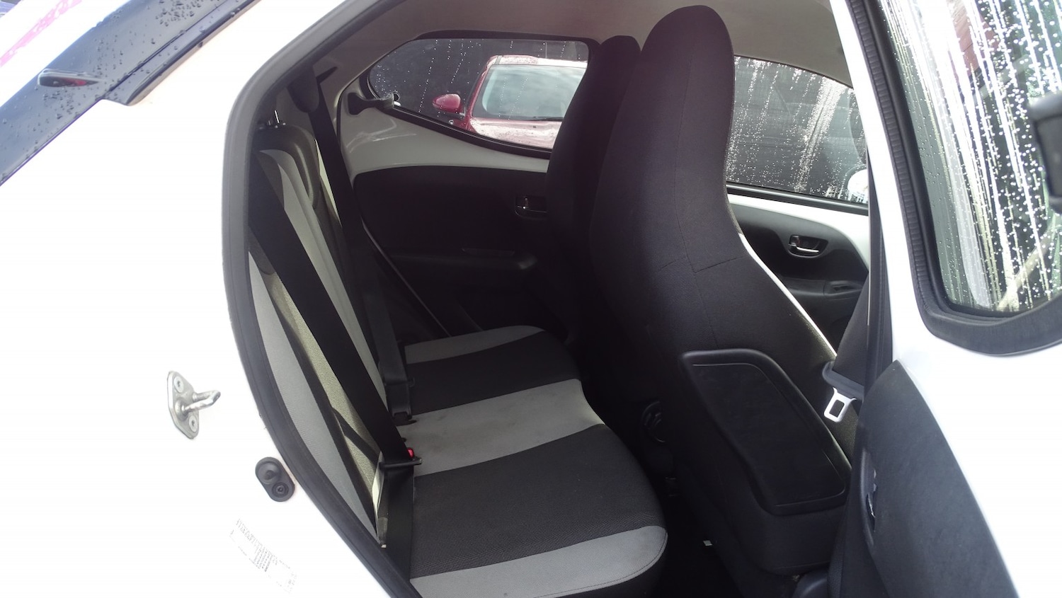 Used Toyota AYGO 2017 for sale - 76836962: Photo 19