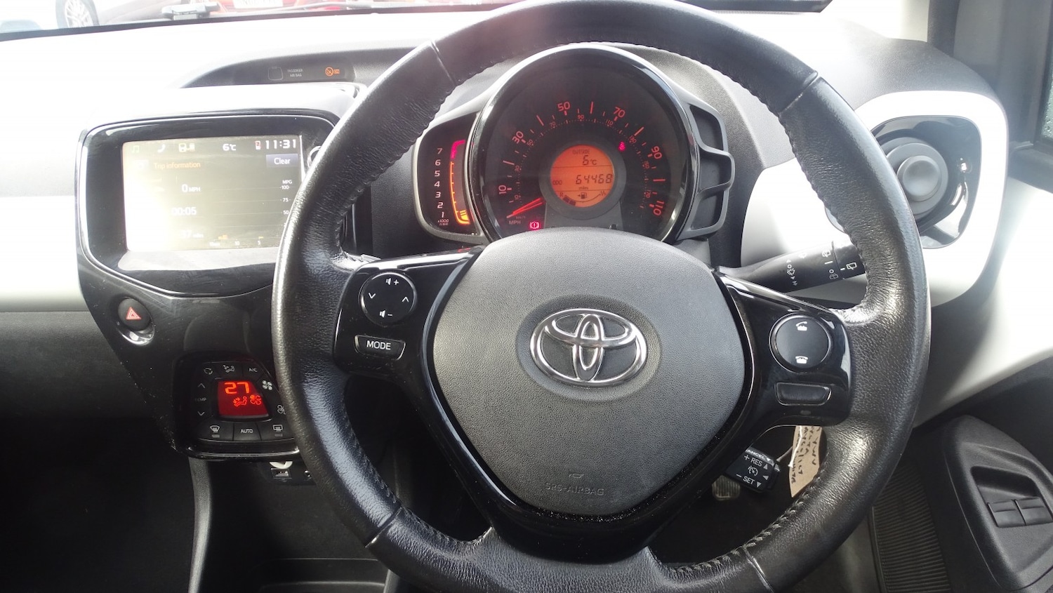 Used Toyota AYGO 2017 for sale - 76836962: Photo 27