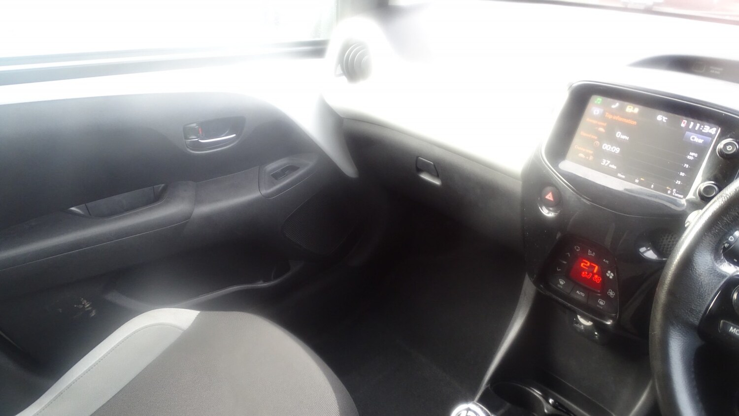 Used Toyota AYGO 2017 for sale - 76836962: Photo 39