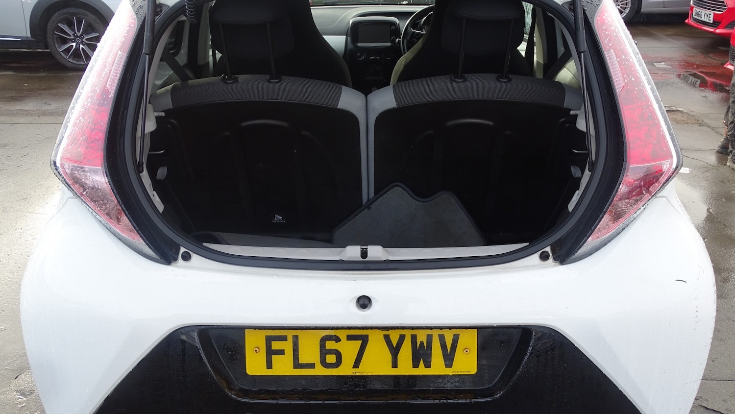 Used Toyota AYGO 2017 for sale - 76836962: Photo 40