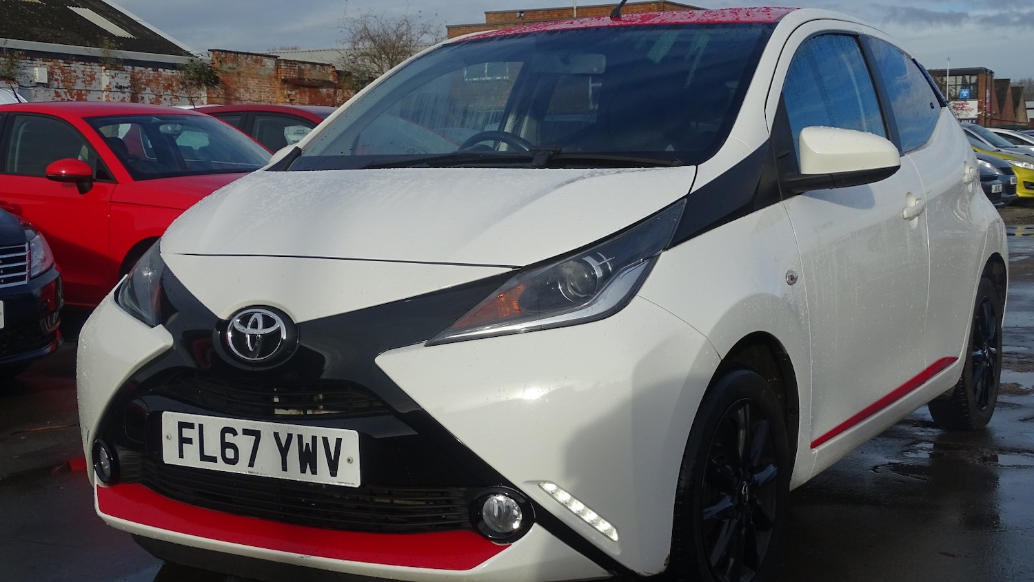 Used Toyota AYGO 2017 for sale - 76836962: Photo 7