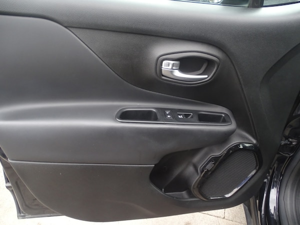 Used Jeep Renegade 2016 for sale - 76198226: Photo 37