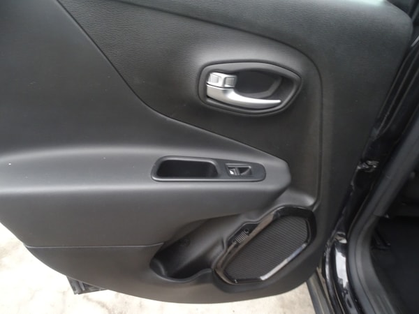 Used Jeep Renegade 2016 for sale - 76198226: Photo 38