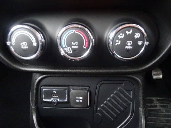 Used Jeep Renegade 2016 for sale - 76198226: Photo 44