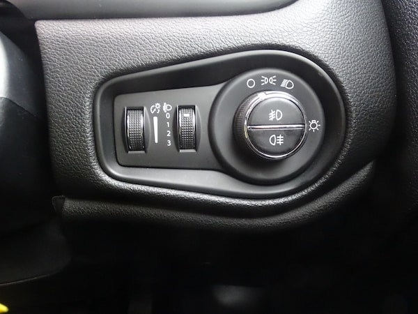 Used Jeep Renegade 2016 for sale - 76198226: Photo 55