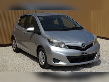 Used Toyota Yaris 2012 for sale - 79531733: Photo