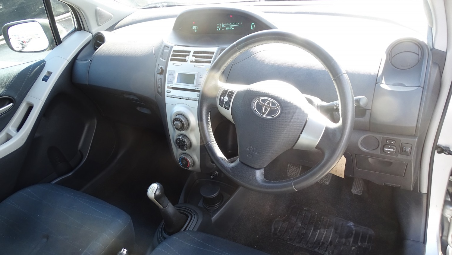 Used Toyota Yaris 2009 for sale - 77721329: Photo 17