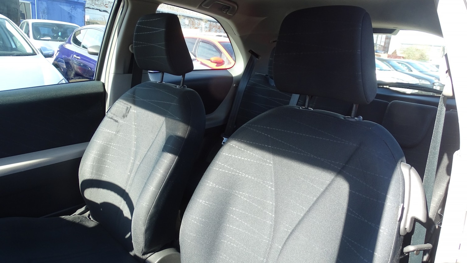 Used Toyota Yaris 2009 for sale - 77721329: Photo 25