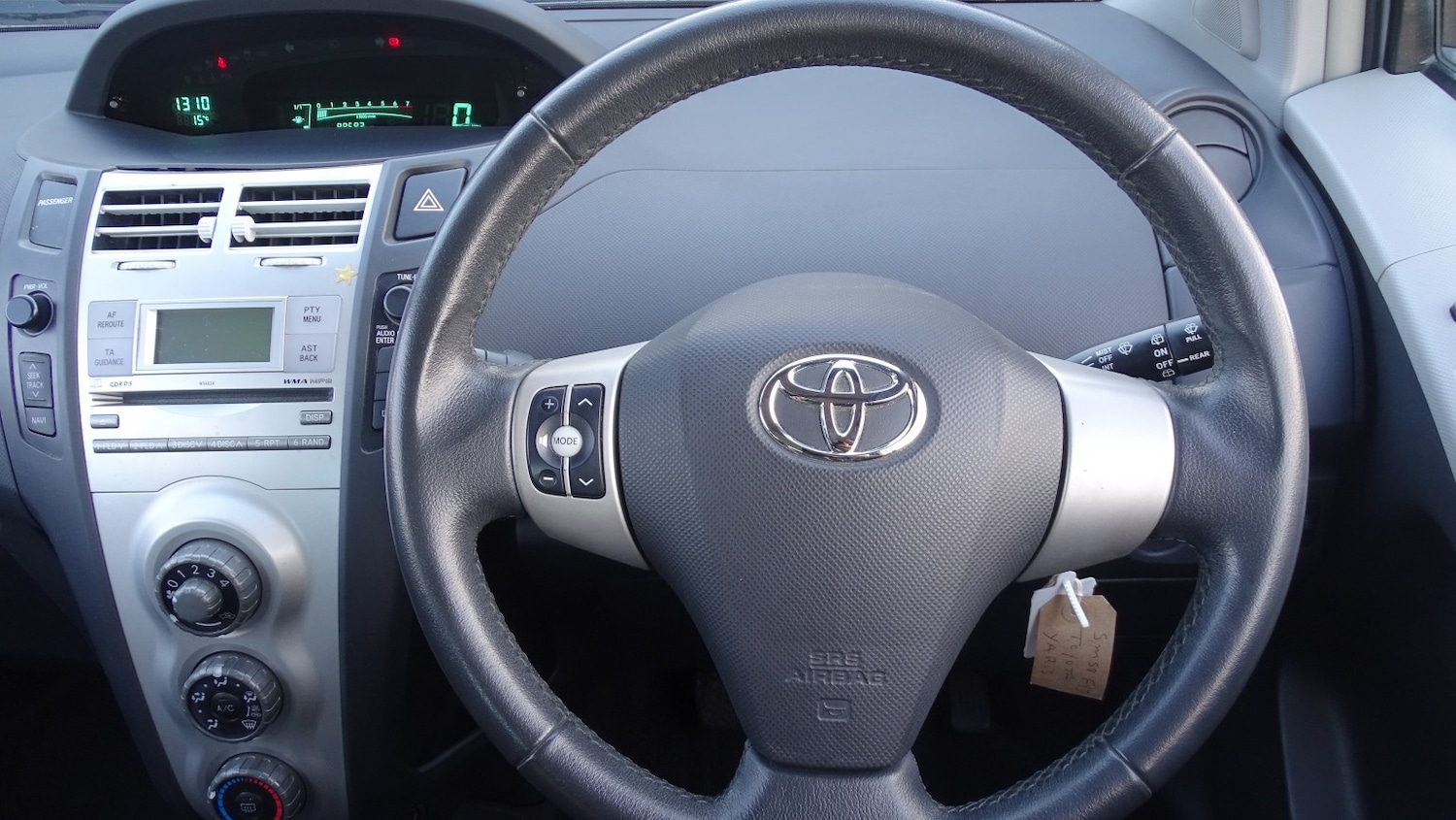 Used Toyota Yaris 2009 for sale - 77721329: Photo 28