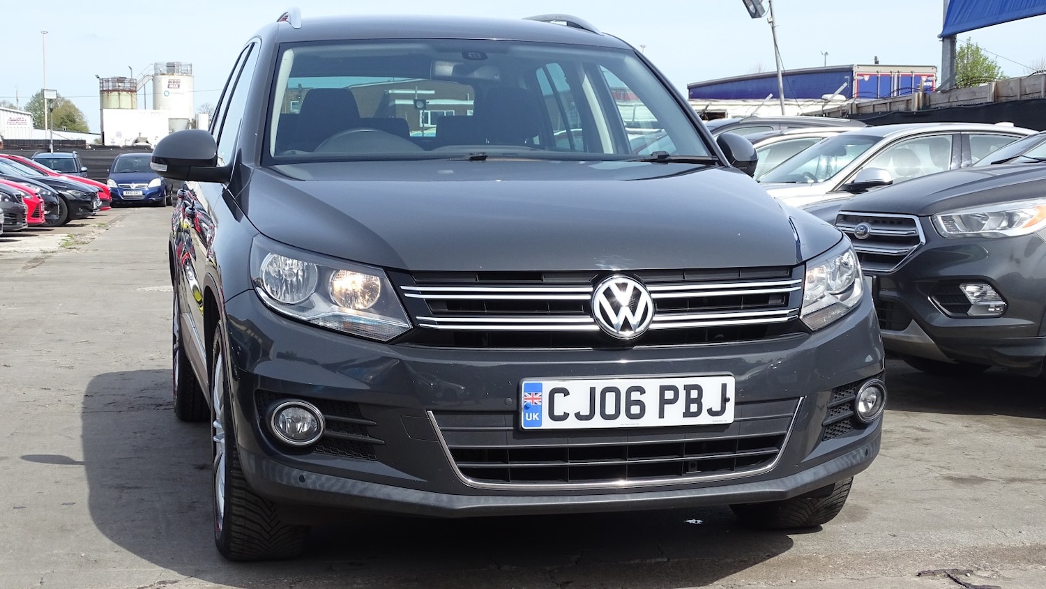 Used Volkswagen Tiguan 2016 for sale - 78197997: Photo 2