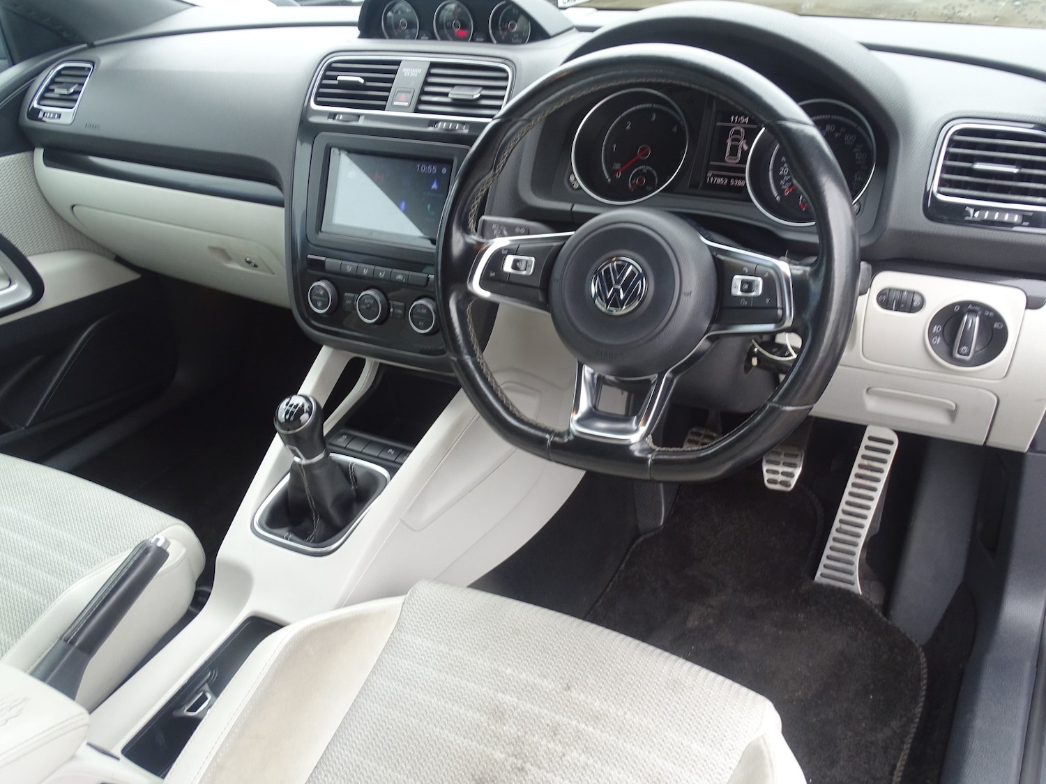 Used Volkswagen Scirocco 2015 for sale - 76257626: Photo 22