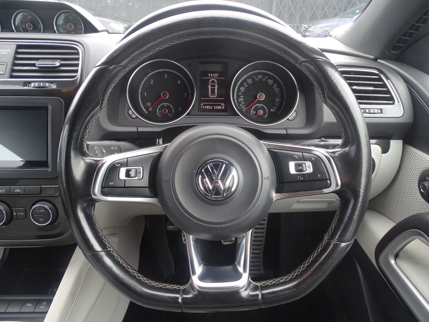 Used Volkswagen Scirocco 2015 for sale - 76257626: Photo 35