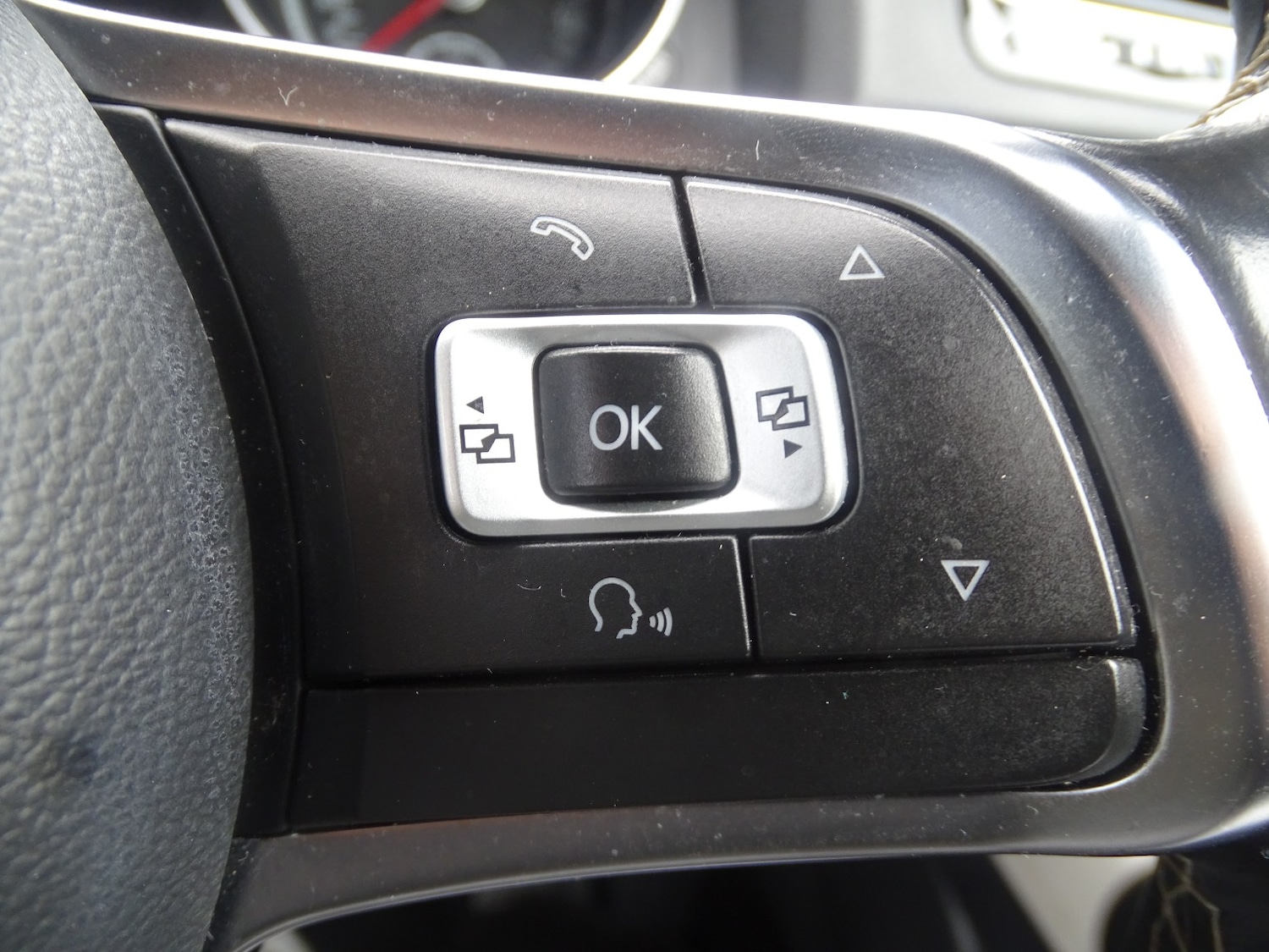 Used Volkswagen Scirocco 2015 for sale - 76257626: Photo 37