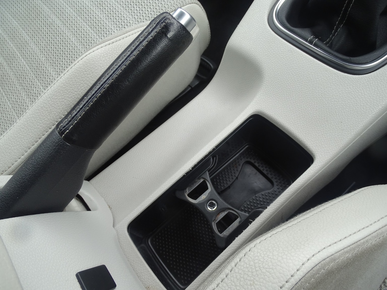 Used Volkswagen Scirocco 2015 for sale - 76257626: Photo 42