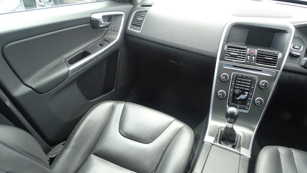 Used Volvo XC60 2013 for sale - 74543437: Photo 43