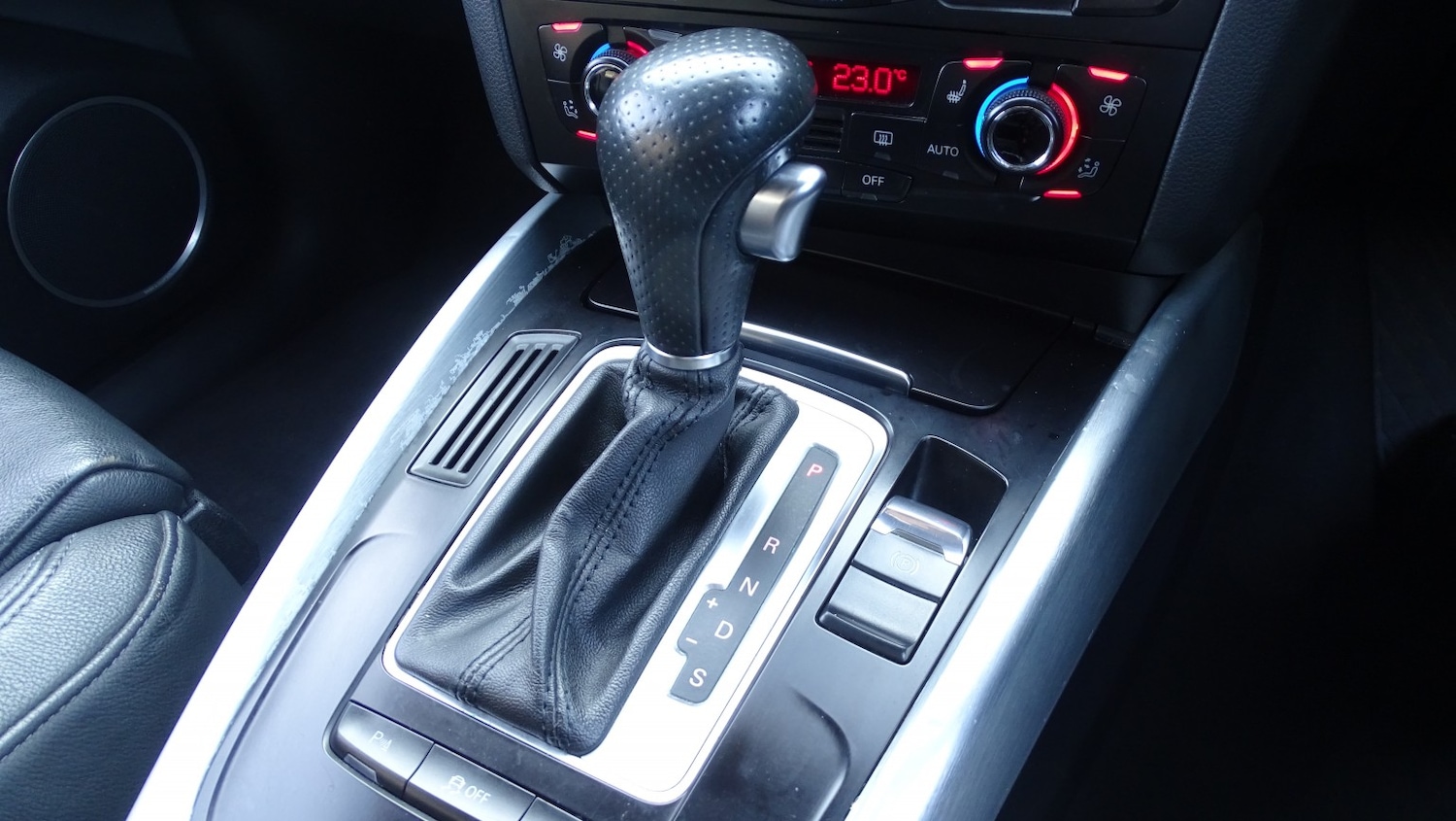 Used Audi Q5 2011 for sale - 77749772: Photo 43