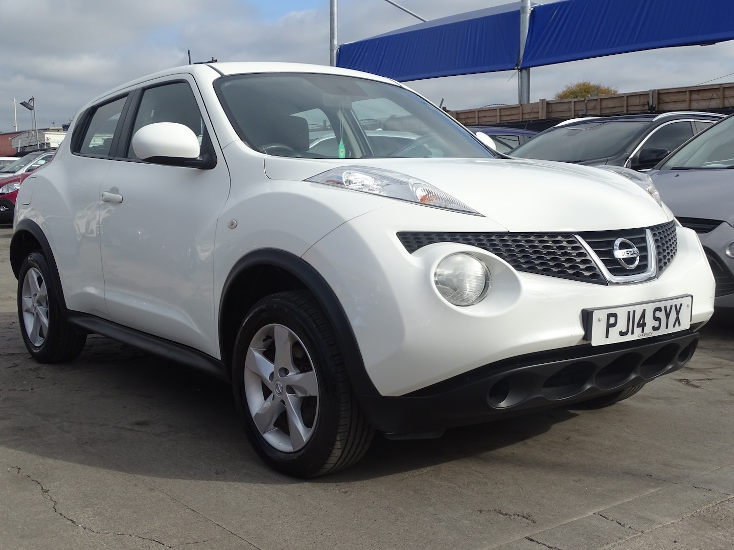 Used Nissan Juke 2014 for sale - 76769317: Photo 2