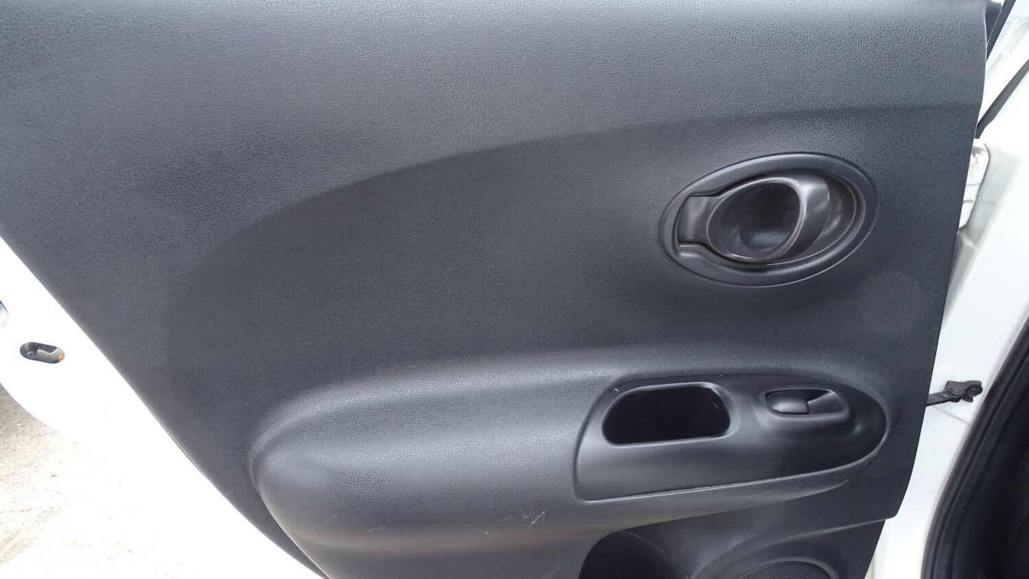 Used Nissan Juke 2014 for sale - 76769317: Photo 29