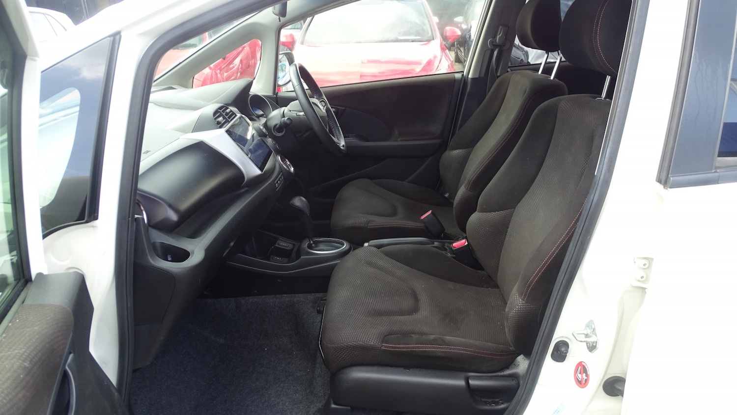 Used Honda Jazz 2024 for sale - 76149386: Photo 32