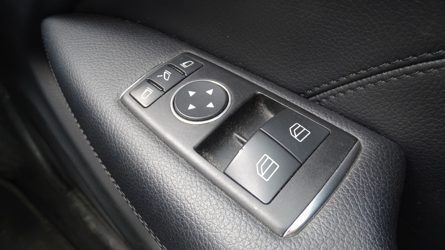 Used Mercedes-Benz C Class 2012 for sale - 78201905: Photo 33