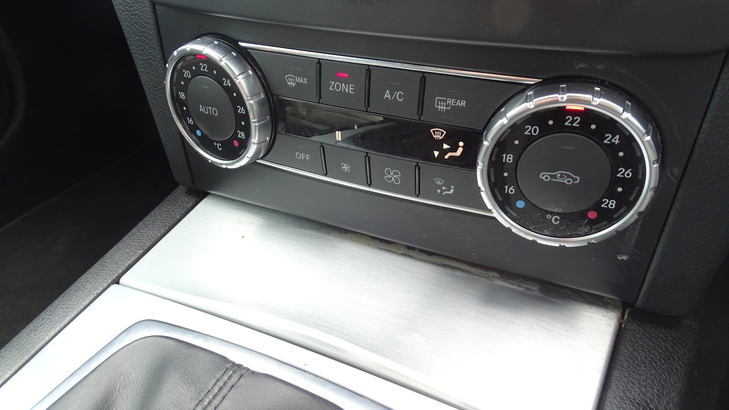 Used Mercedes-Benz C Class 2012 for sale - 78201905: Photo 37