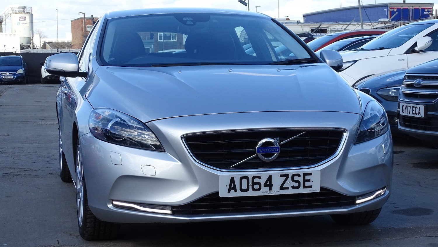 Used Volvo V40 2014 for sale - 78031566: Photo 2