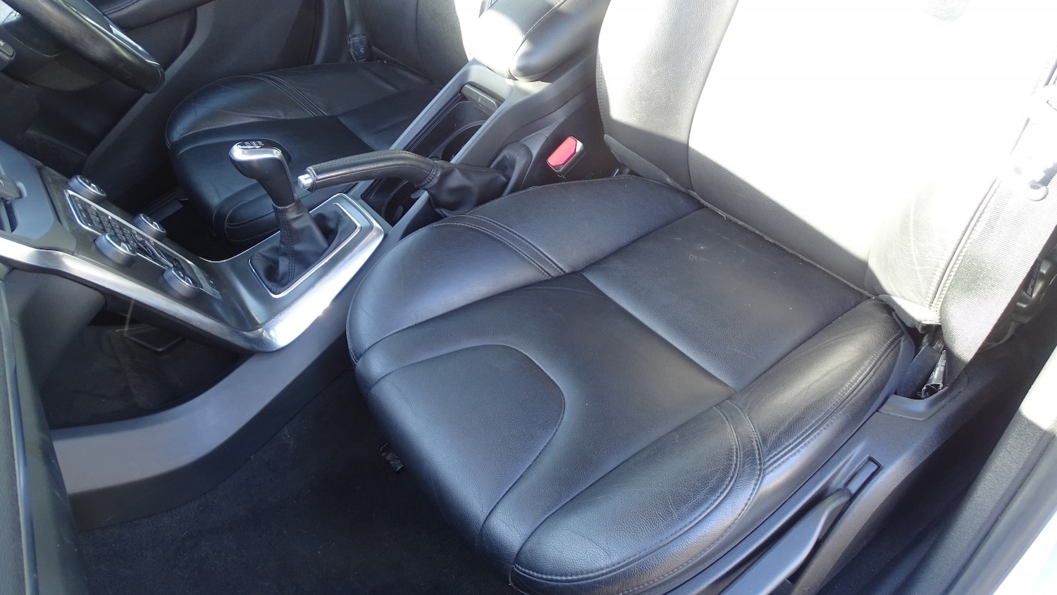 Used Volvo V40 2014 for sale - 78031566: Photo 33