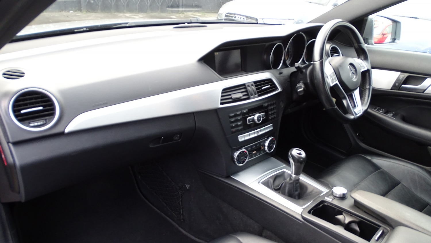 Used Mercedes-Benz C Class 2012 for sale - 77073011: Photo 19