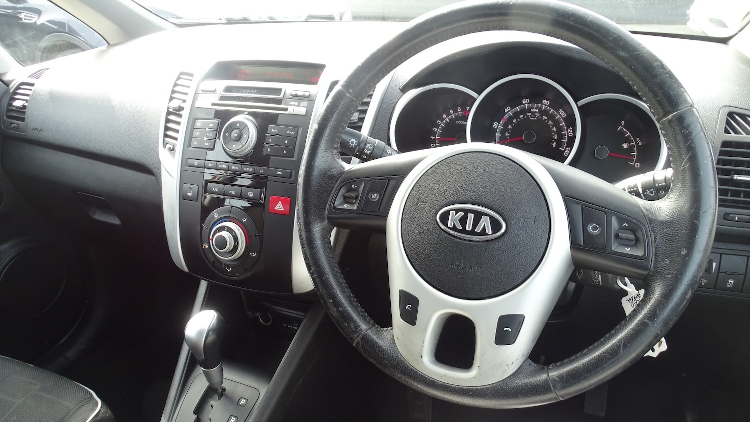 Used Kia Venga 2012 for sale - 78197996: Photo 21