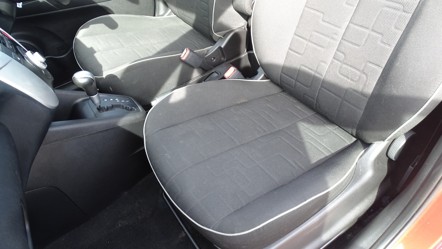 Used Kia Venga 2012 for sale - 78197996: Photo 32