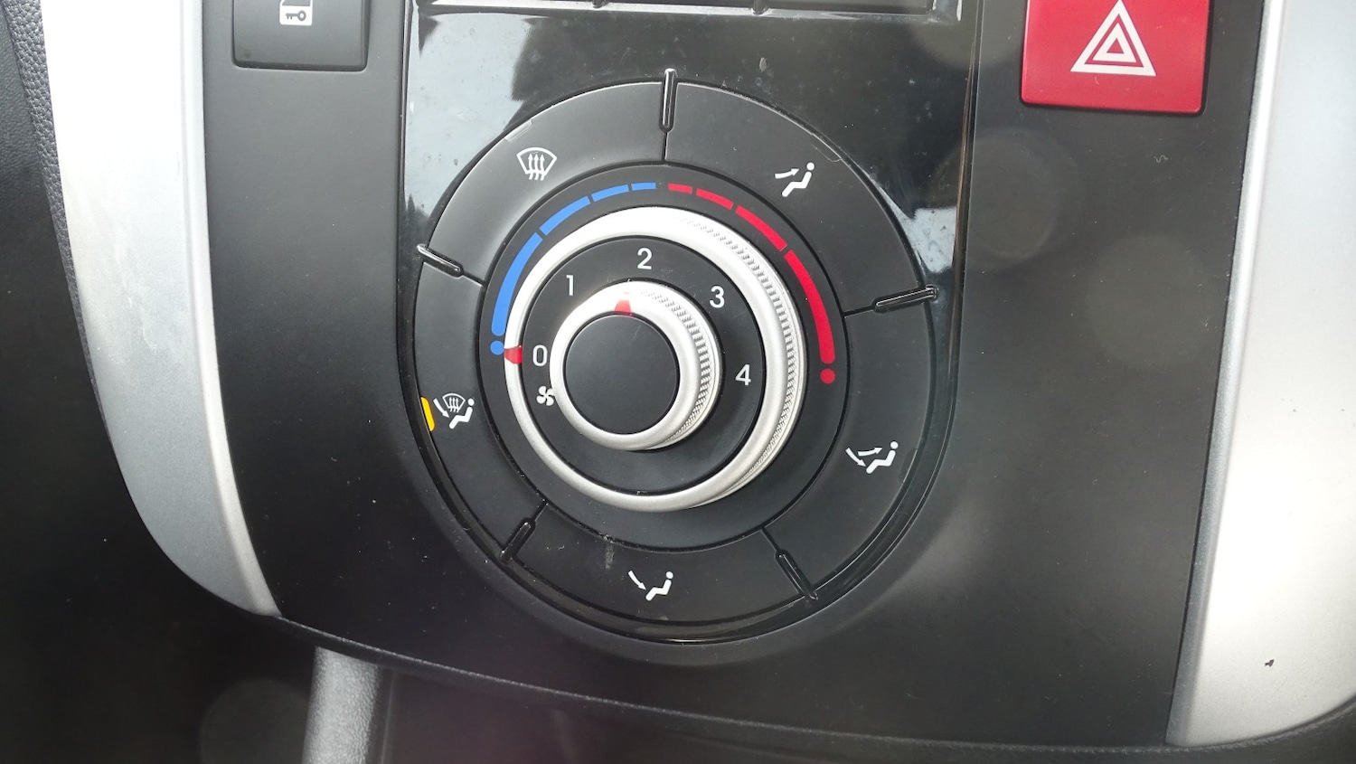 Used Kia Venga 2012 for sale - 78197996: Photo 40