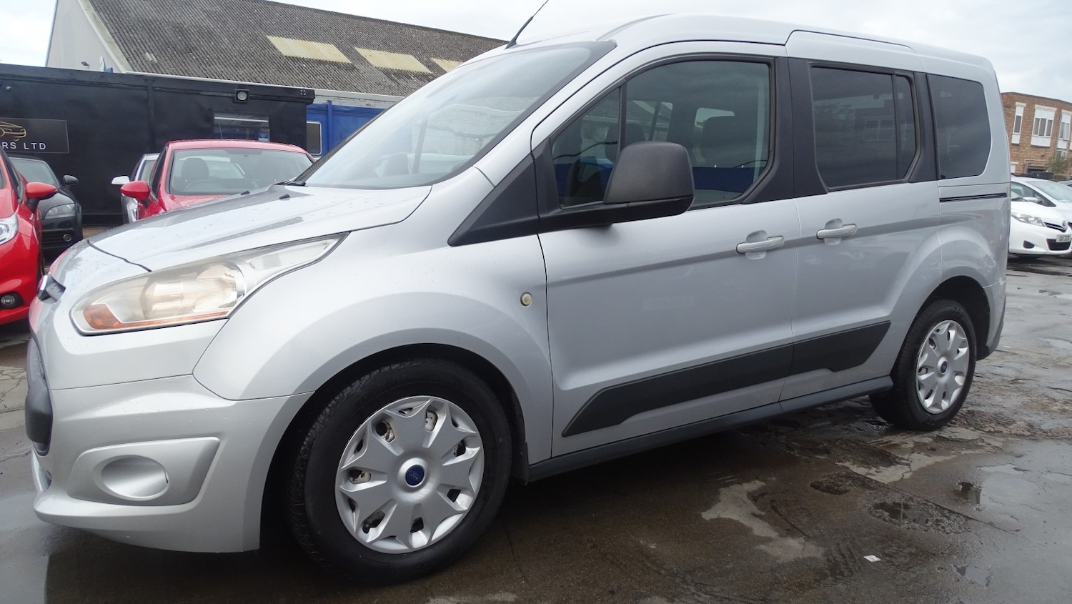 Used Ford Tourneo Connect 2014 for sale - 76134121: Photo 10
