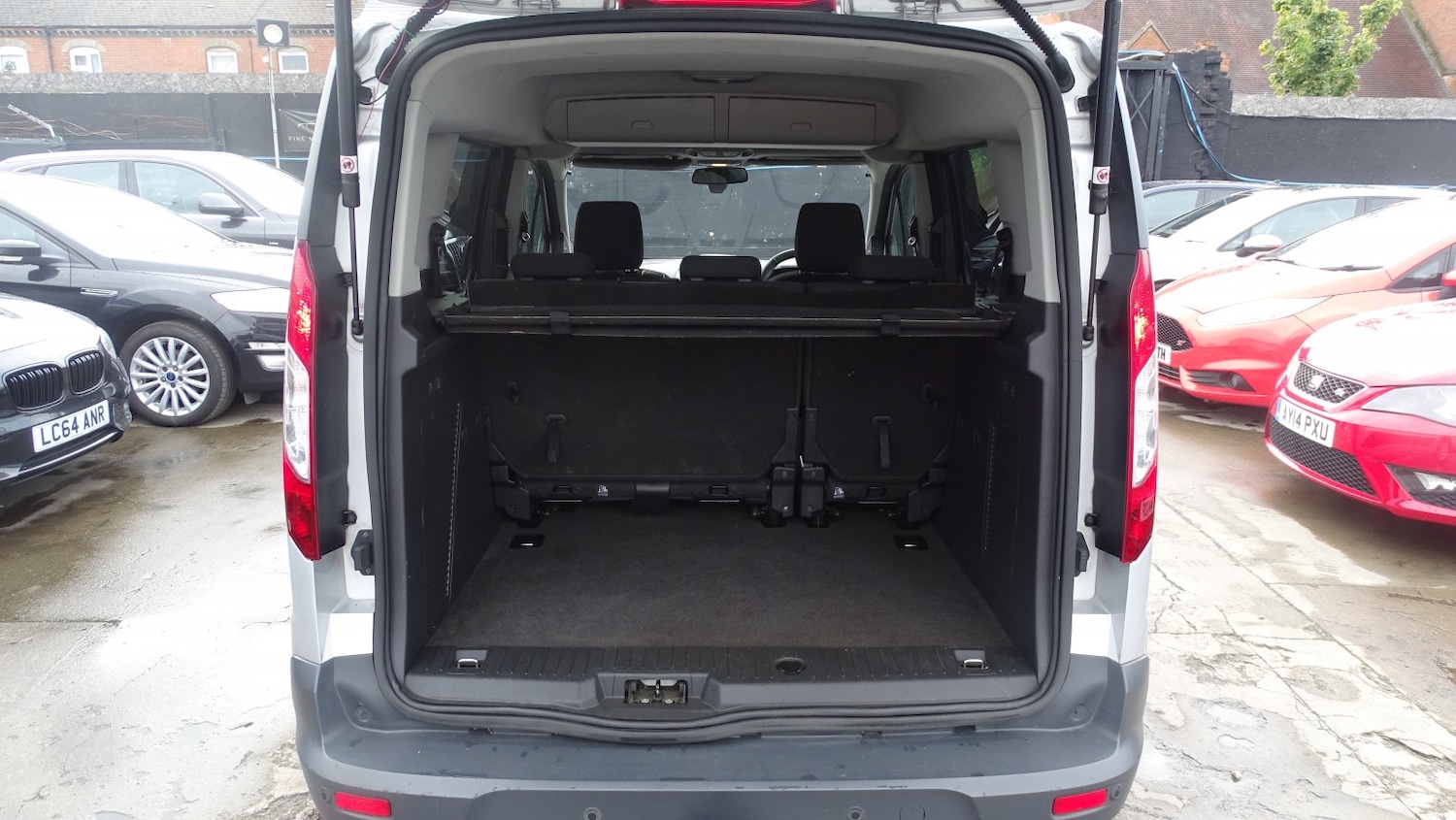 Used Ford Tourneo Connect 2014 for sale - 76134121: Photo 22