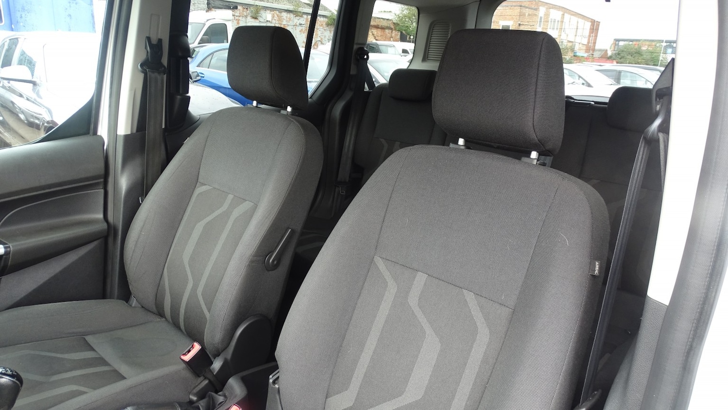 Used Ford Tourneo Connect 2014 for sale - 76134121: Photo 33