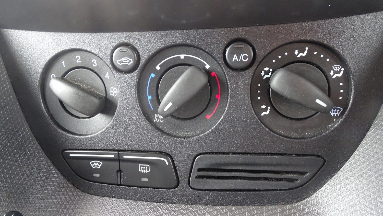 Used Ford Tourneo Connect 2014 for sale - 76134121: Photo 40