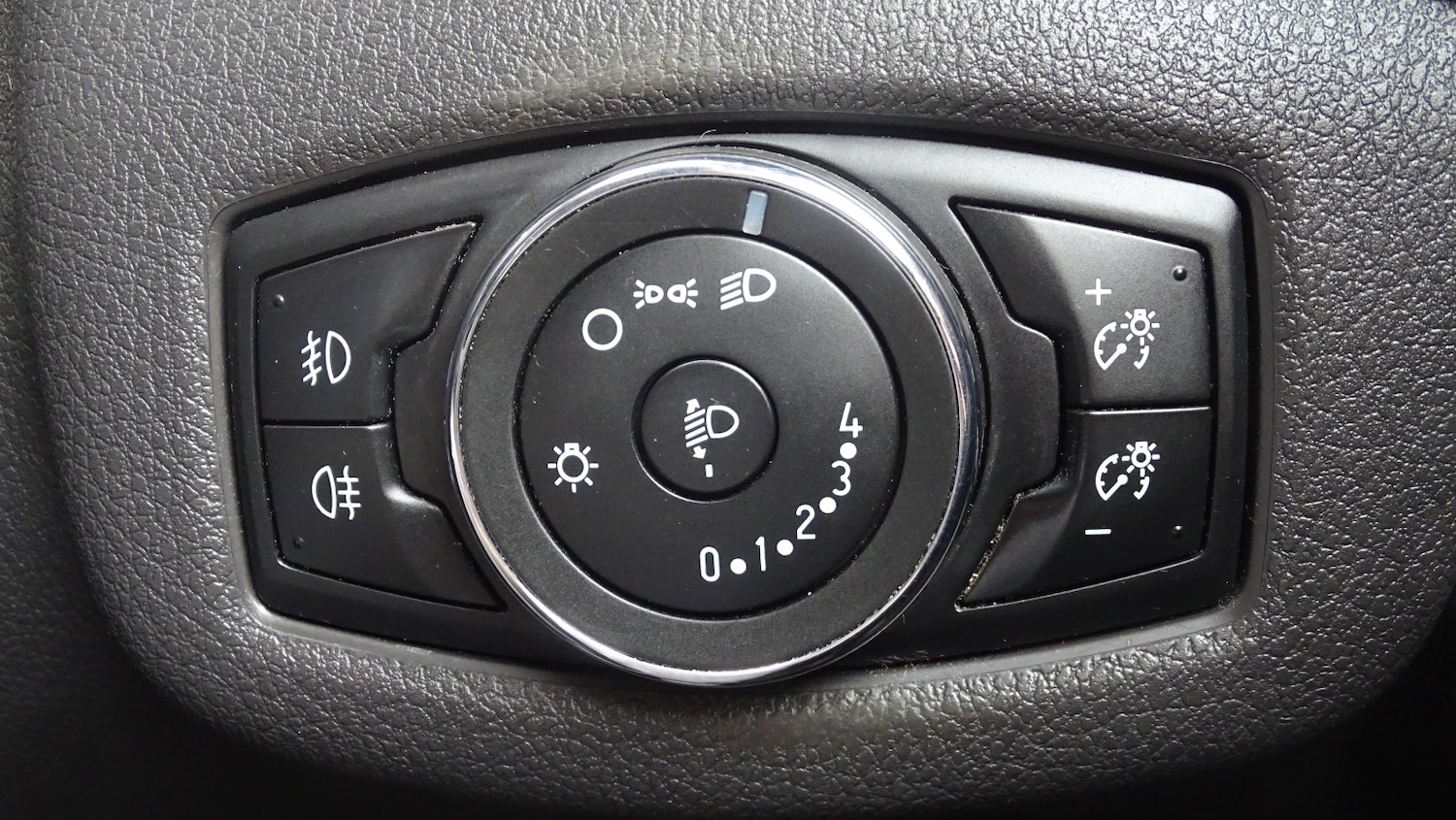 Used Ford Tourneo Connect 2014 for sale - 76134121: Photo 46