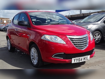 Used Chrysler Ypsilon 2014 for sale - 78229121: Photo