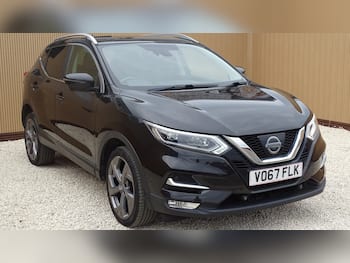 Used Nissan Qashqai 2017 for sale - 79765435: Photo