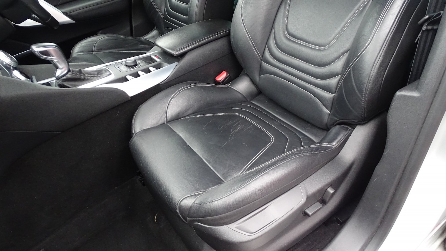 Used Citroen DS5 2014 for sale - 77140673: Photo 28