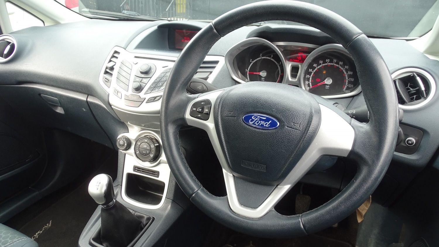 Used Ford Fiesta 2012 for sale - 77721213: Photo 38
