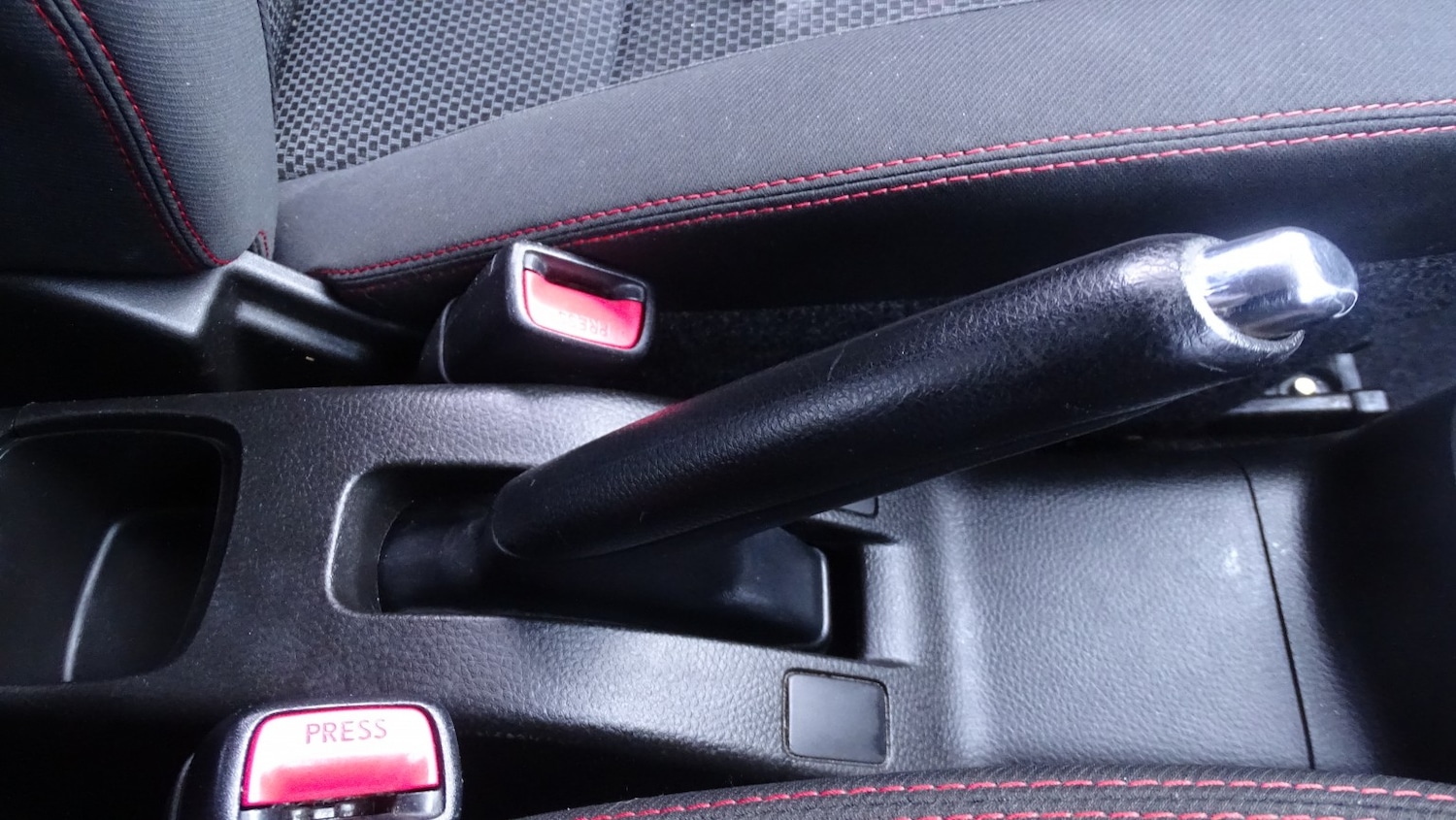 Used Suzuki Swift 2015 for sale - 77385183: Photo 34