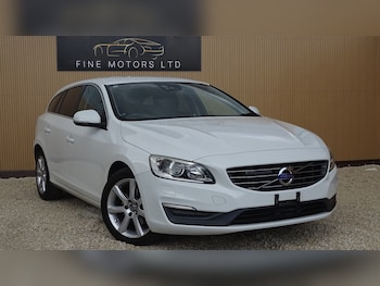 Used Volvo V60 2015 for sale - 78794641: Photo