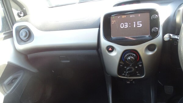 Used Peugeot 108 2015 for sale - 71977791: Photo 32