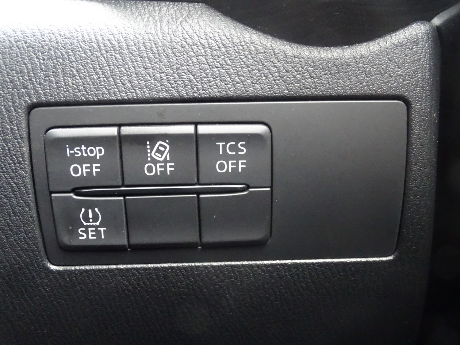 Used Mazda CX-3 2017 for sale - 76305490: Photo 41