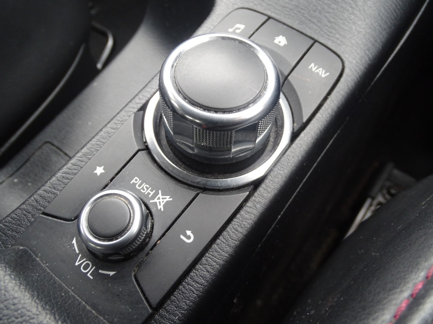 Used Mazda CX-3 2017 for sale - 76305490: Photo 45
