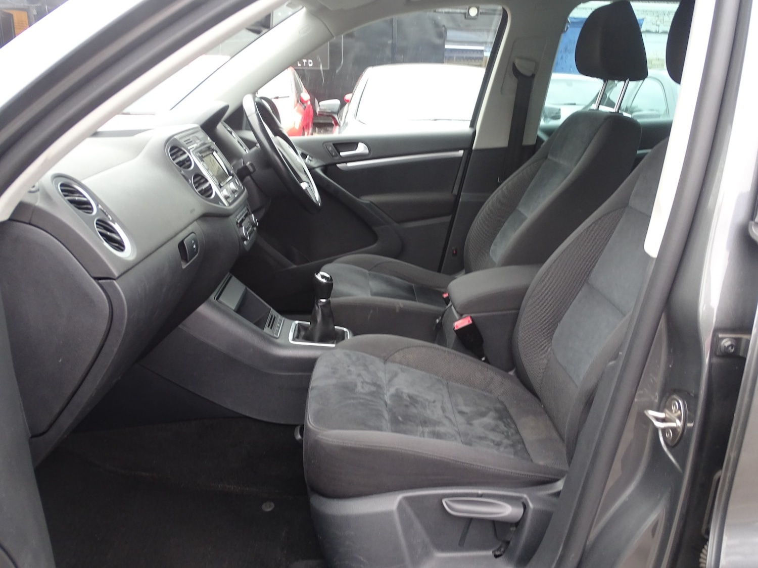 Used Volkswagen Tiguan 2014 for sale - 76305465: Photo 27