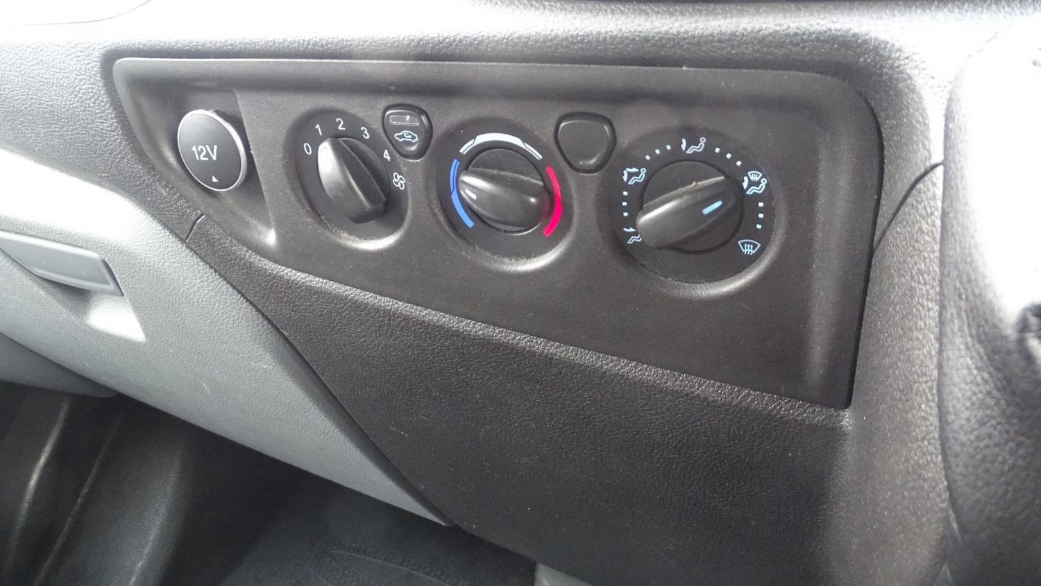 Used Ford Transit 2018 for sale - 76643367: Photo 42