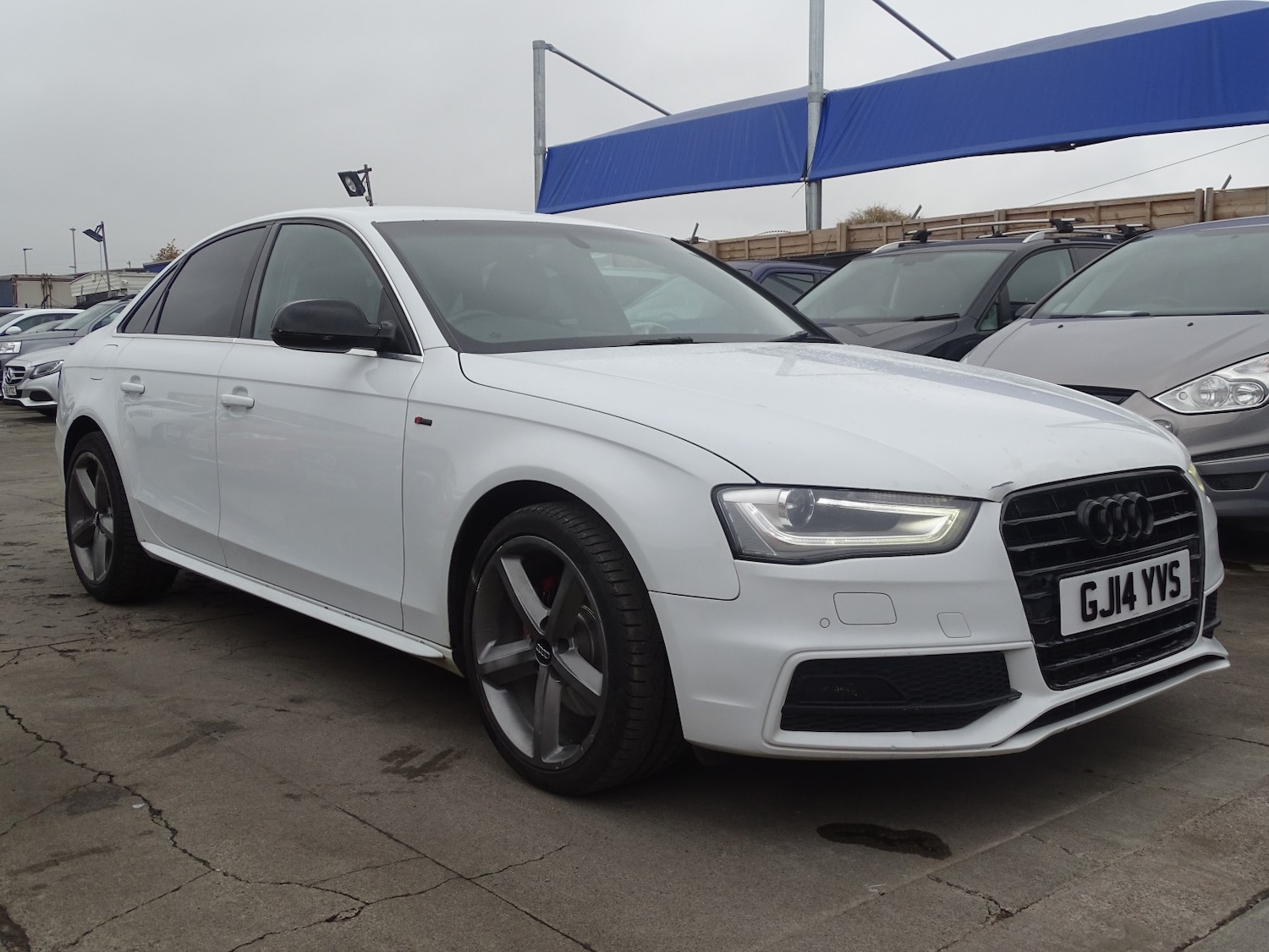Used Audi A4 2014 for sale - 76257669: Photo 2