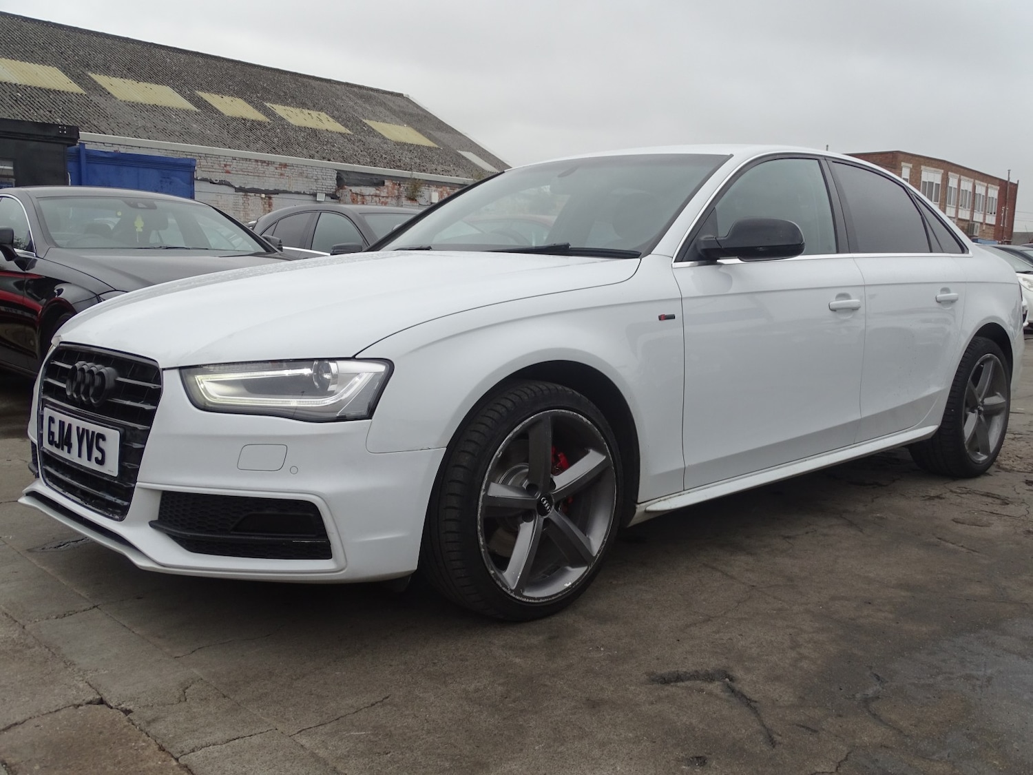Used Audi A4 2014 for sale - 76257669: Photo 5